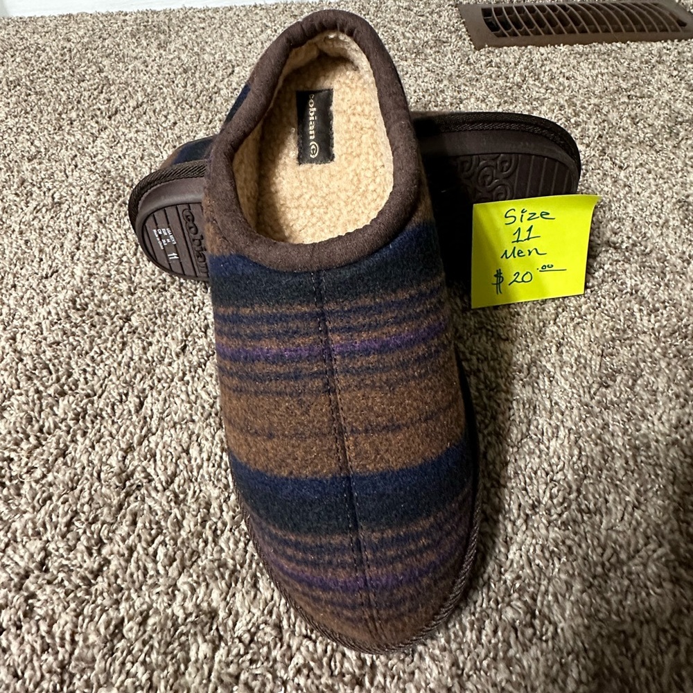 Cobian slippers, size 11 men , new